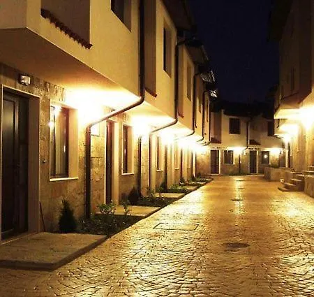 Dream In Imperial Heights *